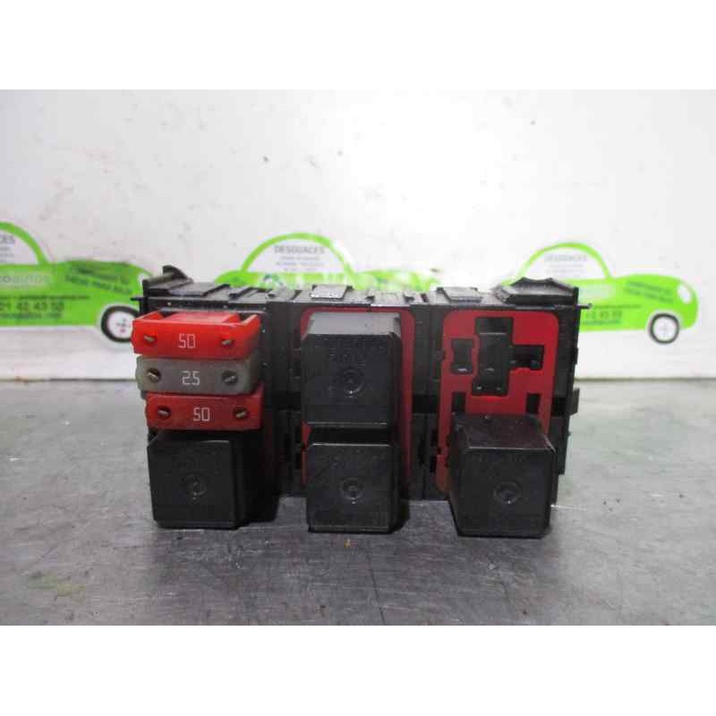 Recambio de caja reles / fusibles para jeep compass 2.0 crd cat referencia OEM IAM P04795898AE 16238BZ 