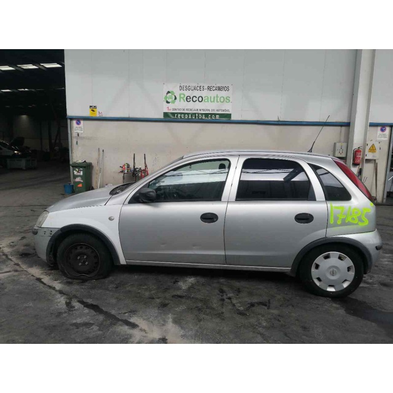 opel corsa c del año 2004