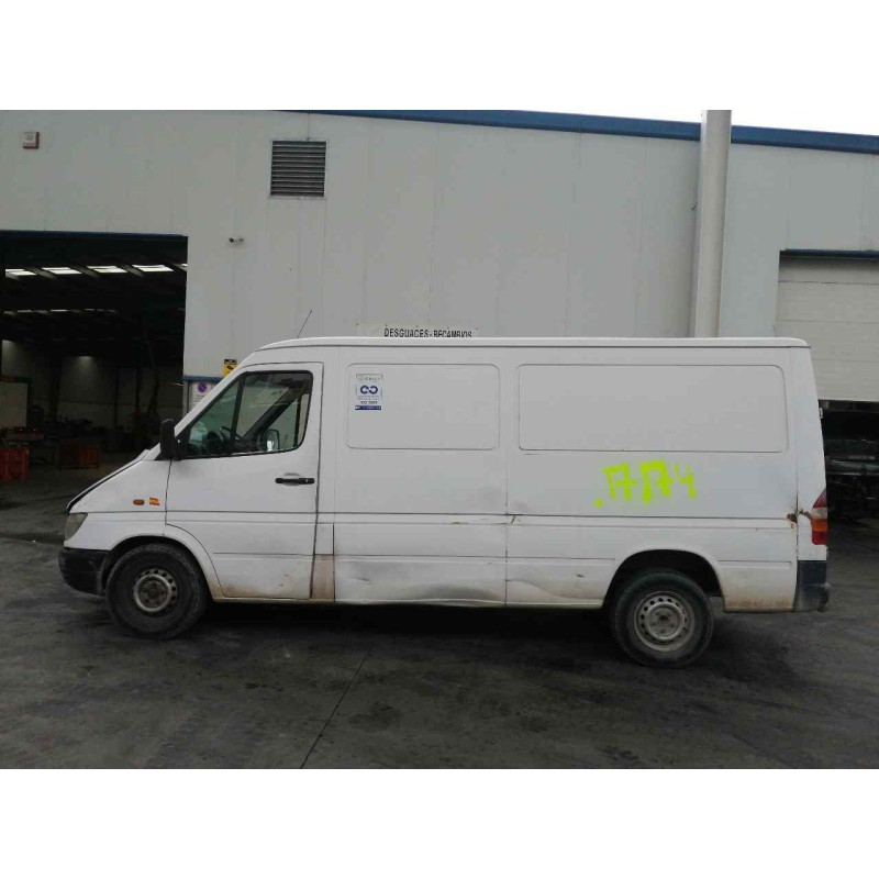 mercedes sprinter 02.00  caja cerrada del año 2002