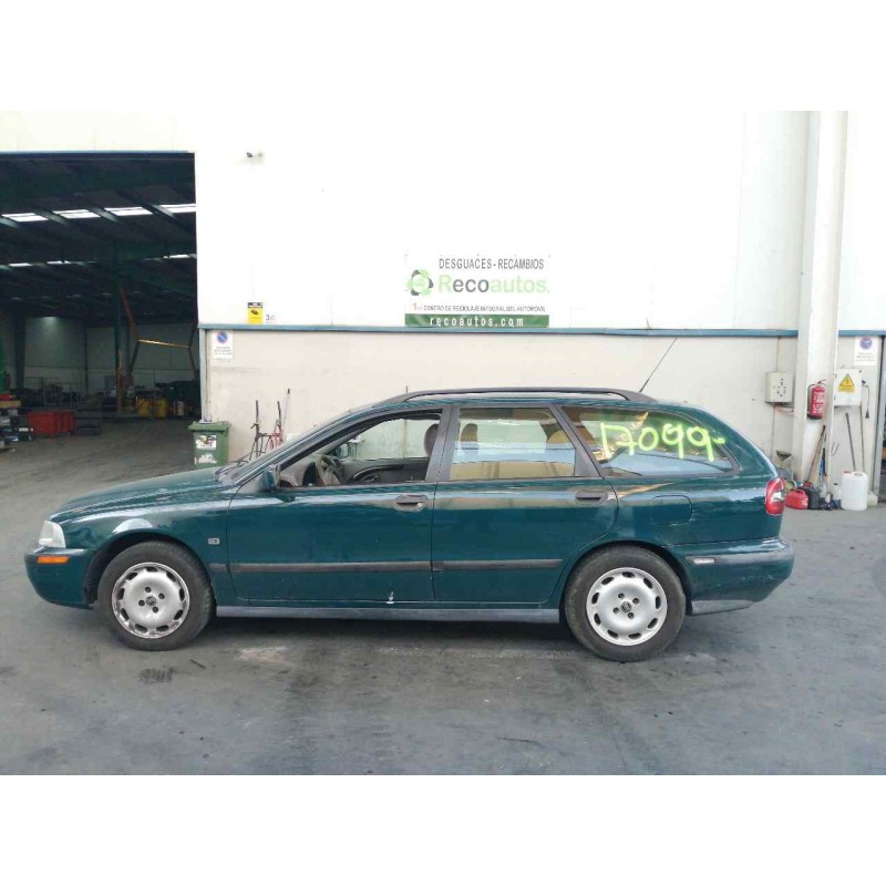 volvo v40 familiar del año 1998