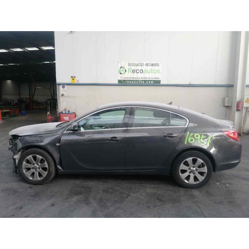 opel insignia berlina del año 2013