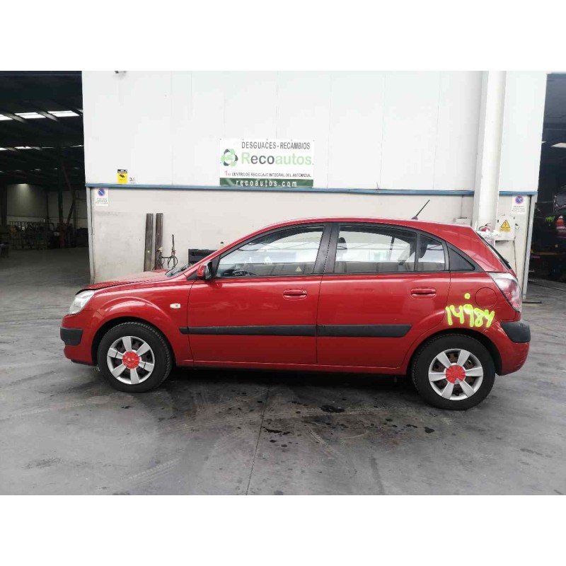 kia rio del año 2005