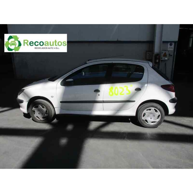 peugeot 206 berlina del año 2002