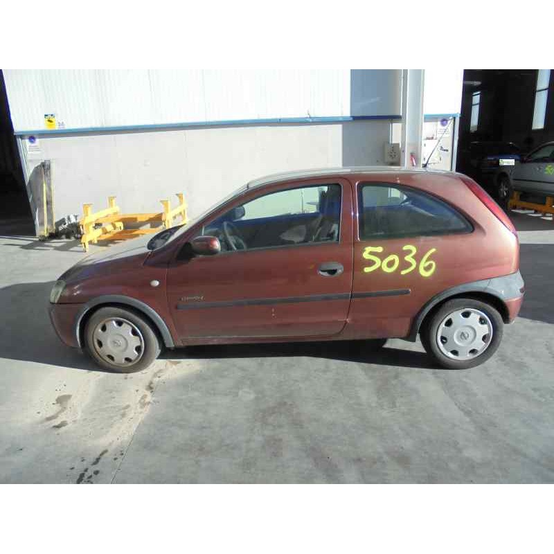 opel corsa c del año 2001