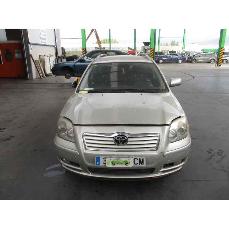 toyota avensis wagon (t25) del año 2004