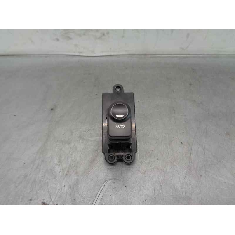 Recambio de mando elevalunas trasero izquierdo para hyundai i30cw style referencia OEM IAM 935802L010  