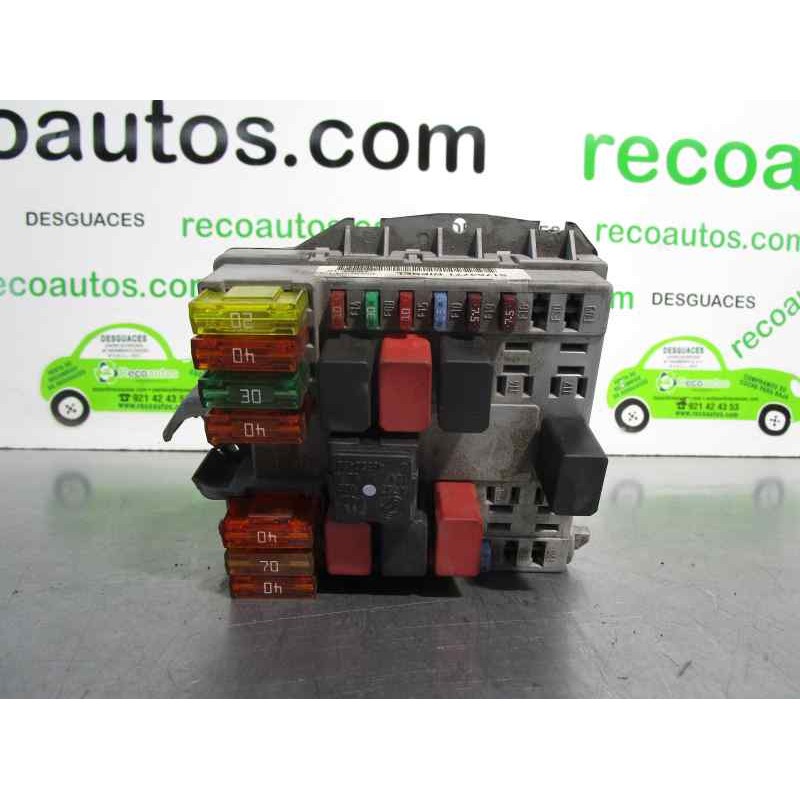 Recambio de caja reles / fusibles para fiat doblo cargo (223) 1.2 cat referencia OEM IAM 51763771  