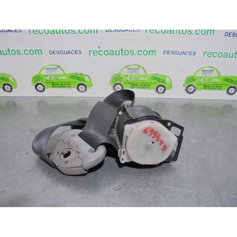 Recambio de cinturon seguridad trasero derecho para toyota avensis verso (m20) 2.0 turbodiesel cat referencia OEM IAM   5 PUERTA