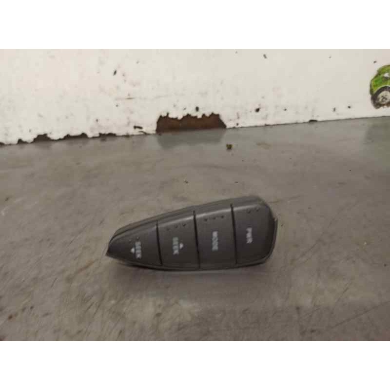 Recambio de mando volante para ssangyong kyron 2.0 referencia OEM IAM 8915009050  