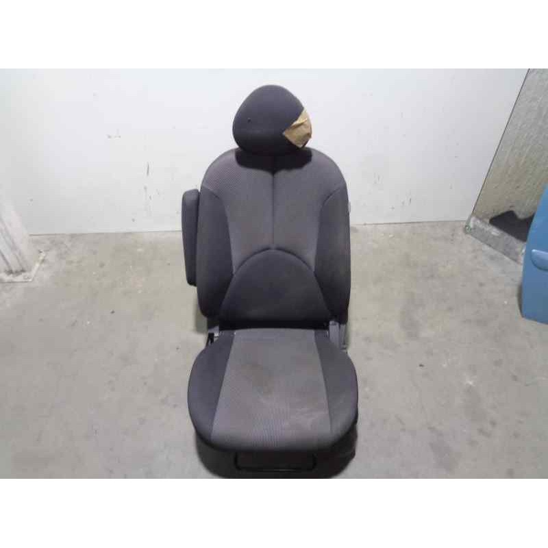 Recambio de asiento delantero izquierdo para kia rio 1.6 cat referencia OEM IAM  TELA GRIS 5 PUERTAS