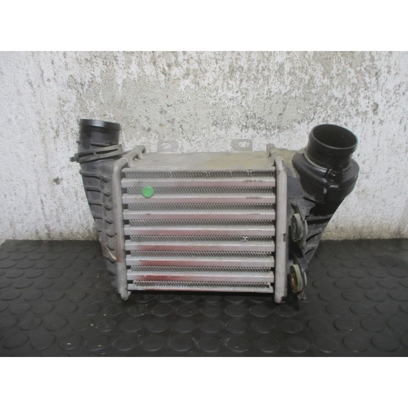 Recambio de intercooler para volkswagen golf iii berlina (1h1) 1.9 tdi referencia OEM IAM 1H0145805B 07272270000 AKG