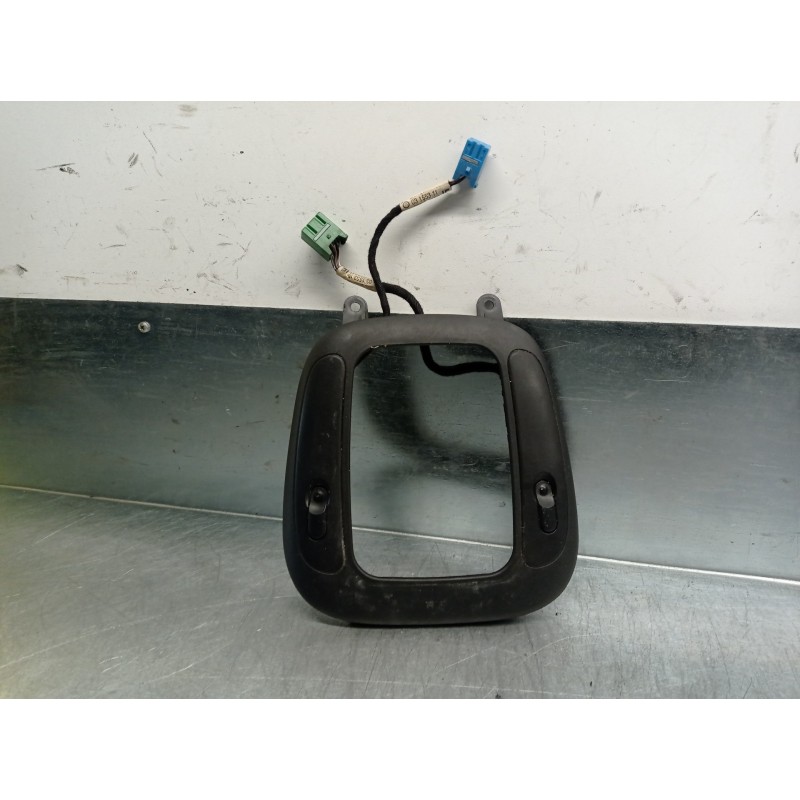 Recambio de mando elevalunas delantero izquierdo para opel vectra b berlina 1.6 16v referencia OEM IAM 90503604  