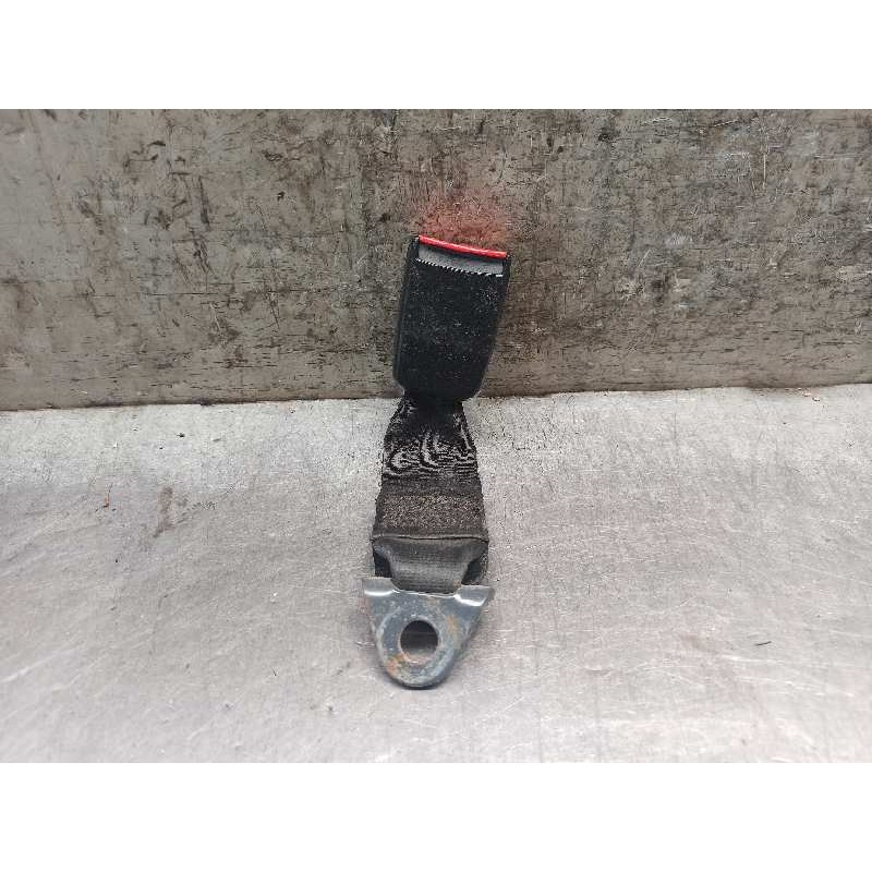 Recambio de enganche cinturon para citroen saxo 1.5 diesel referencia OEM IAM SINREFE 