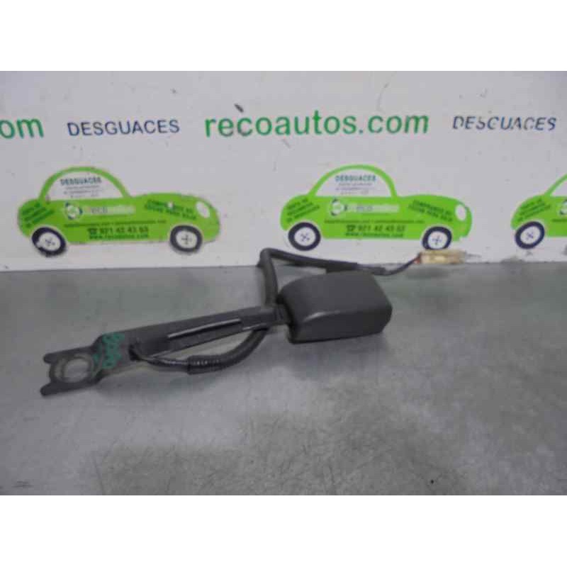 Recambio de enganche cinturon para toyota yaris 1.4 turbodiesel cat referencia OEM IAM   