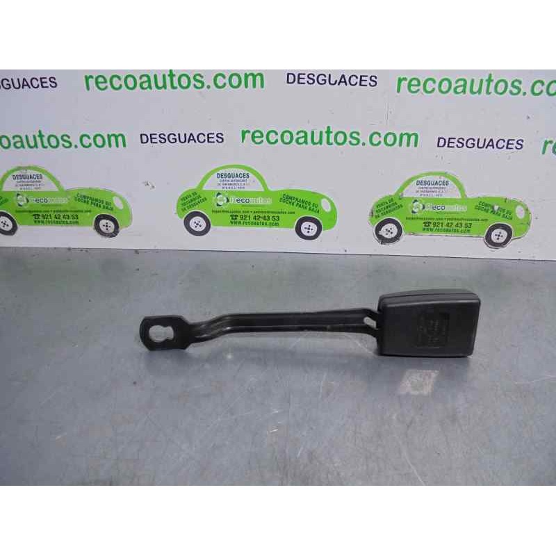 Recambio de enganche cinturon para audi a4 berlina (b5) 1.8 20v referencia OEM IAM 8D0857755B  