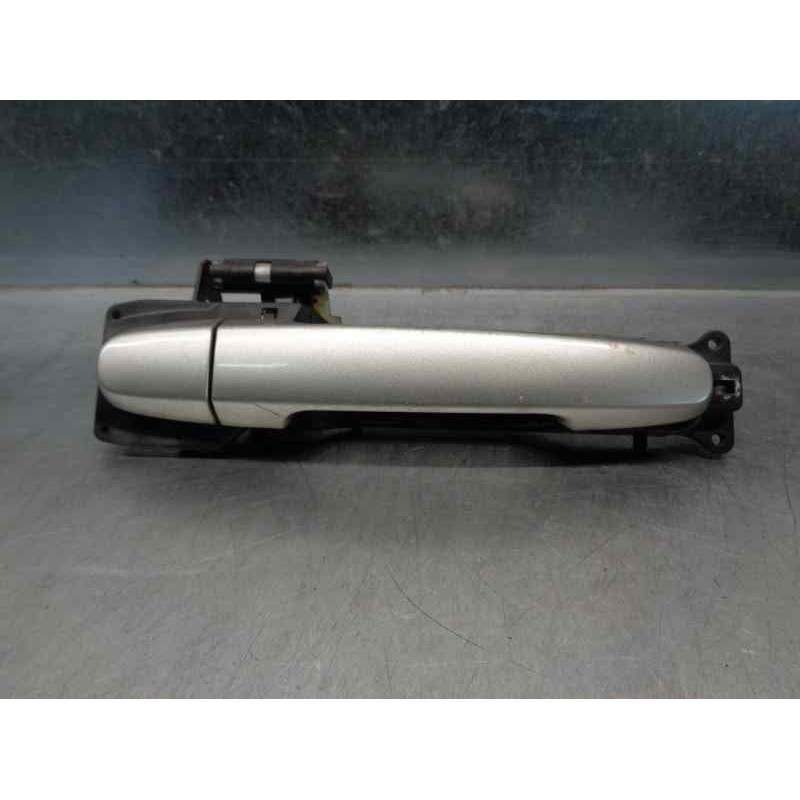 Recambio de maneta exterior delantera derecha para toyota auris 1.4 turbodiesel cat referencia OEM IAM 692110D901  