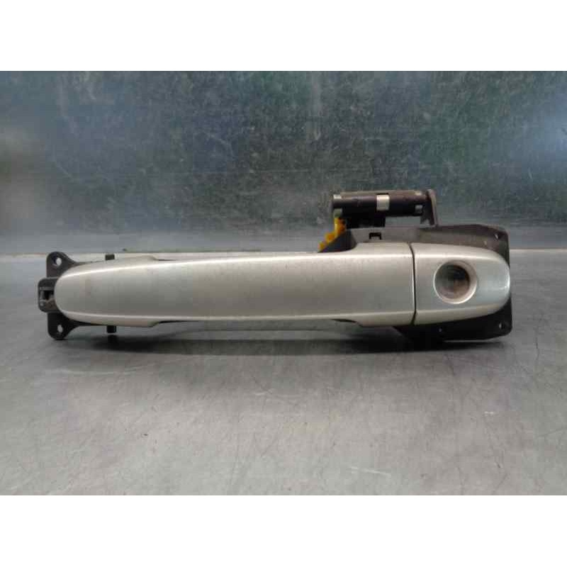 Recambio de maneta exterior delantera izquierda para toyota auris 1.4 turbodiesel cat referencia OEM IAM 692110D901  