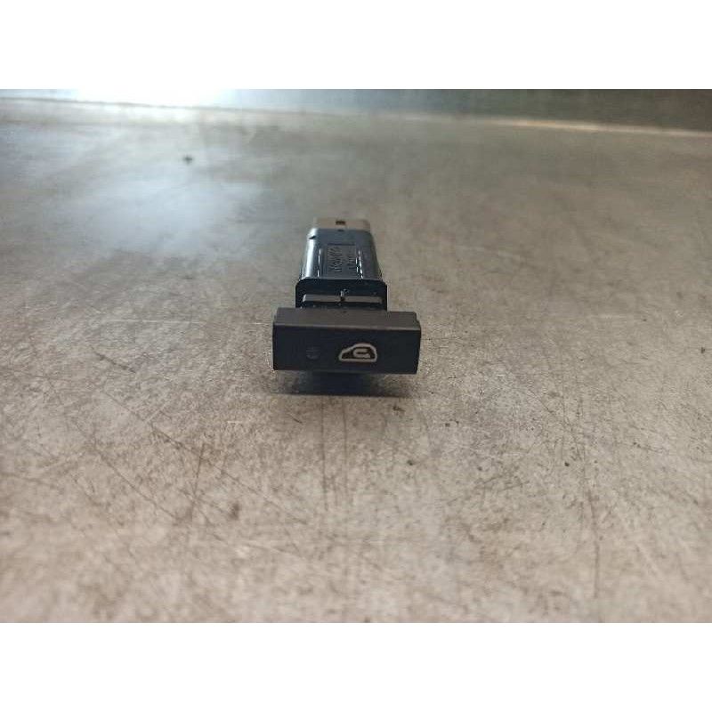 Recambio de mando para hyundai i10 1.1 12v cat referencia OEM IAM 972520X100  