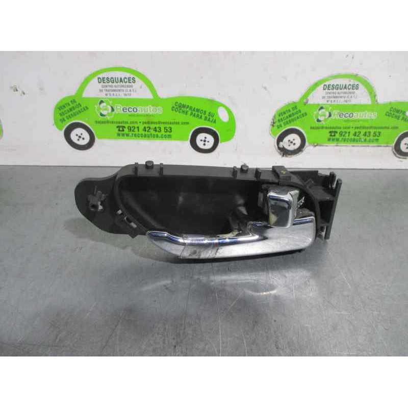 Recambio de maneta interior delantera derecha para ssangyong rodius 2.7 turbodiesel cat referencia OEM IAM   