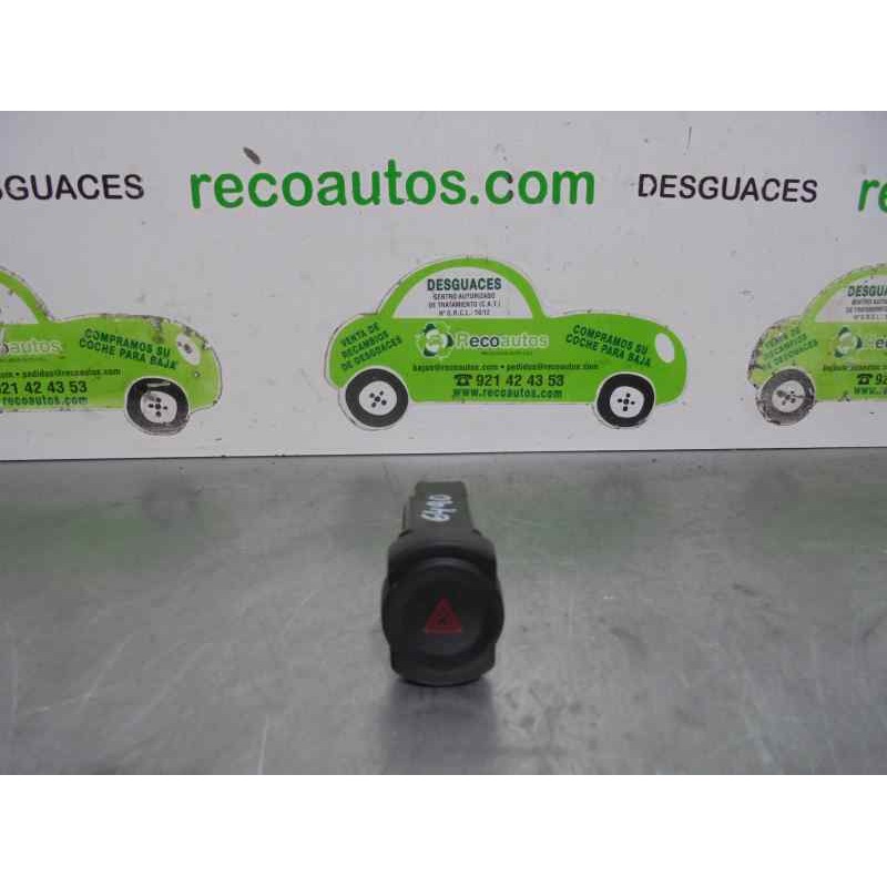 Recambio de warning para dacia sandero 1.2 16v cat referencia OEM IAM  25177 DAV