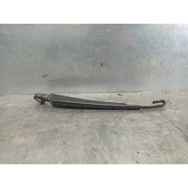 Recambio de brazo limpia trasero para audi a3 (8l) 1.9 tdi referencia OEM IAM   