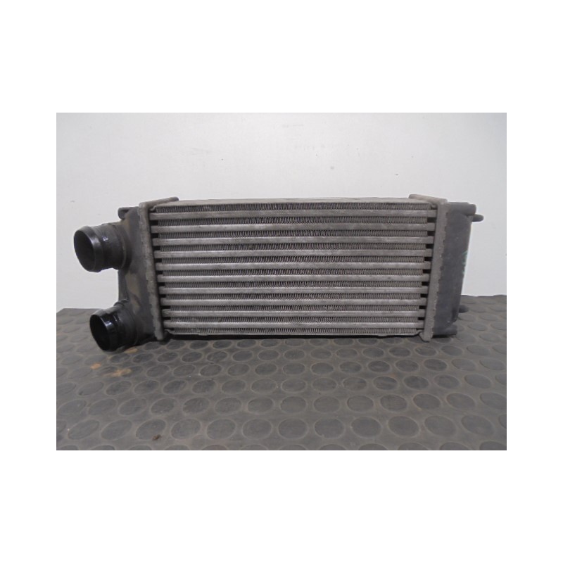 Recambio de intercooler para peugeot 307 berlina (s2) xs referencia OEM IAM 9648551880 876923JE VALEO