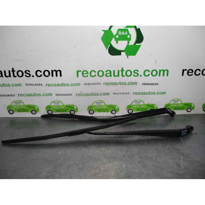 Recambio de brazo limpia delantero derecho para toyota auris 1.8 16v (híbrido) referencia OEM IAM   