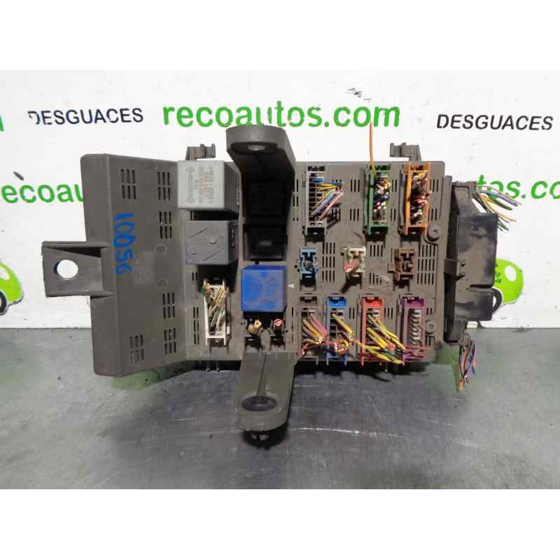 Recambio de caja reles / fusibles para renault laguna (b56) 1.9 dci diesel cat referencia OEM IAM 7700810873 7700821586 