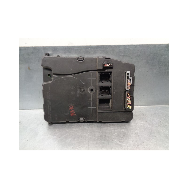 Recambio de caja reles / fusibles para renault scenic ii 1.6 16v referencia OEM IAM  S118400140F 