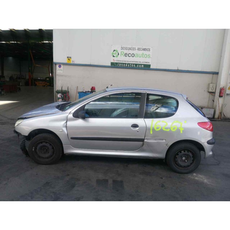 peugeot 206 berlina del año 1999