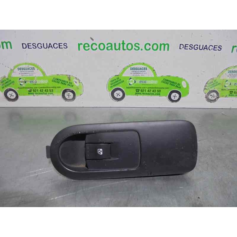 Recambio de mando elevalunas delantero derecho para renault scenic ii 1.5 dci diesel referencia OEM IAM 156013740  