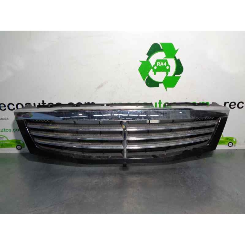 Recambio de rejilla delantera para ssangyong rexton 2.7 turbodiesel cat referencia OEM IAM 7946008B01  