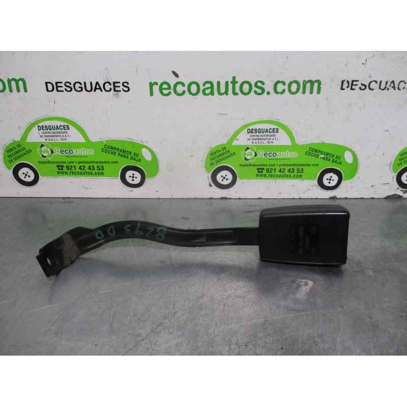 Recambio de enganche cinturon para seat toledo (5p2) 1.9 tdi referencia OEM IAM 5P0857756E  