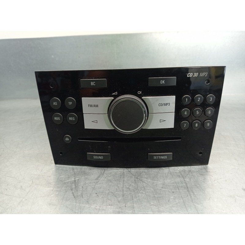 Recambio de sistema audio / radio cd para opel astra h ber. cosmo referencia OEM IAM 13289935 497316088 DELPHI