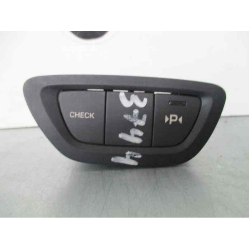 Recambio de mando para citroen c5 berlina premier referencia OEM IAM 9682436677  