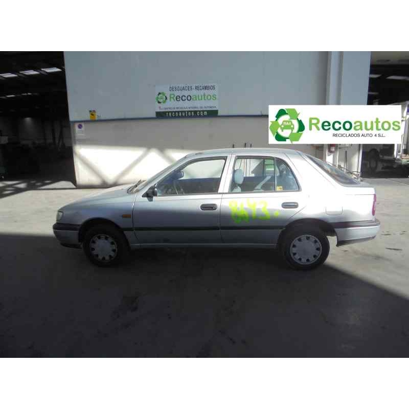 nissan sunny berlina (n14) del año 1994