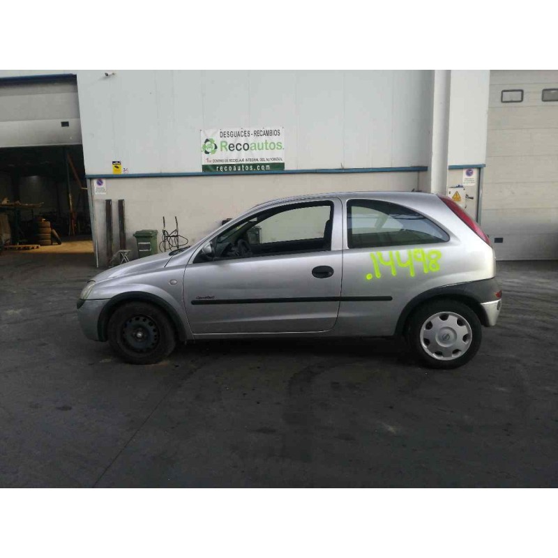 opel corsa c del año 2001