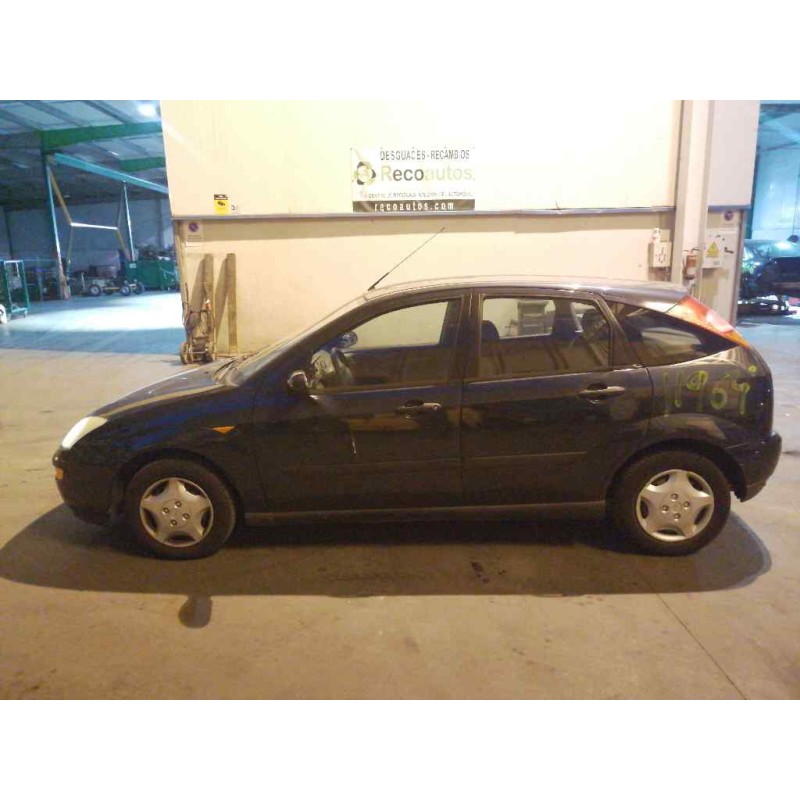 ford focus berlina (cak) del año 2000