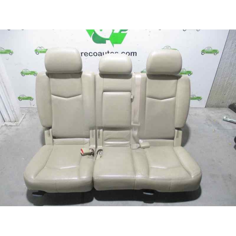 Recambio de asientos traseros para cadillac srx 3.6 v6 cat referencia OEM IAM  CUERO BEIGE 5 PUERTAS