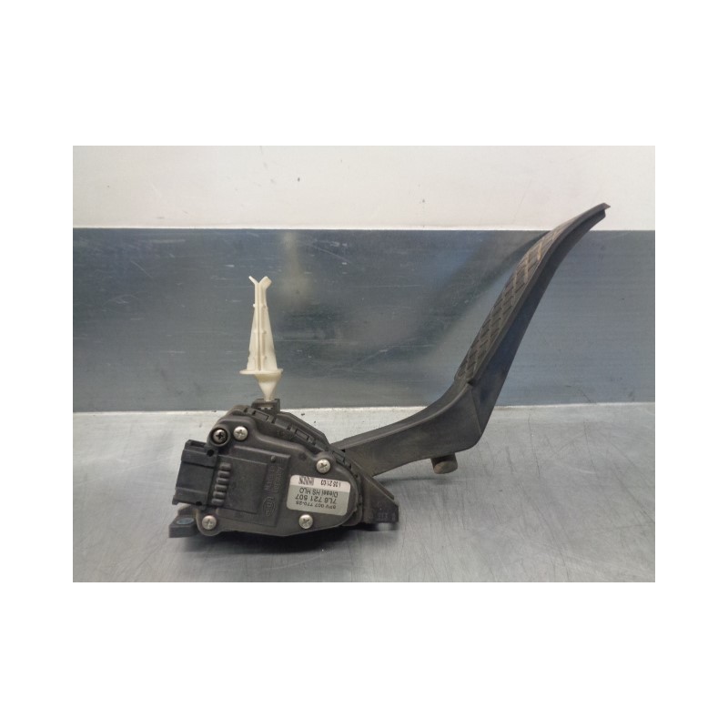 Recambio de potenciometro pedal para volkswagen touareg (7la) tdi r5 referencia OEM IAM 7L6721507 6PV00777025 HELLA