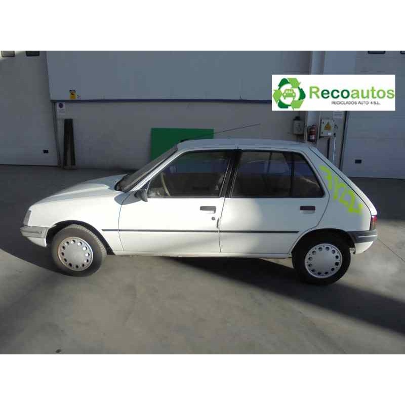 peugeot 205 berlina del año 1991