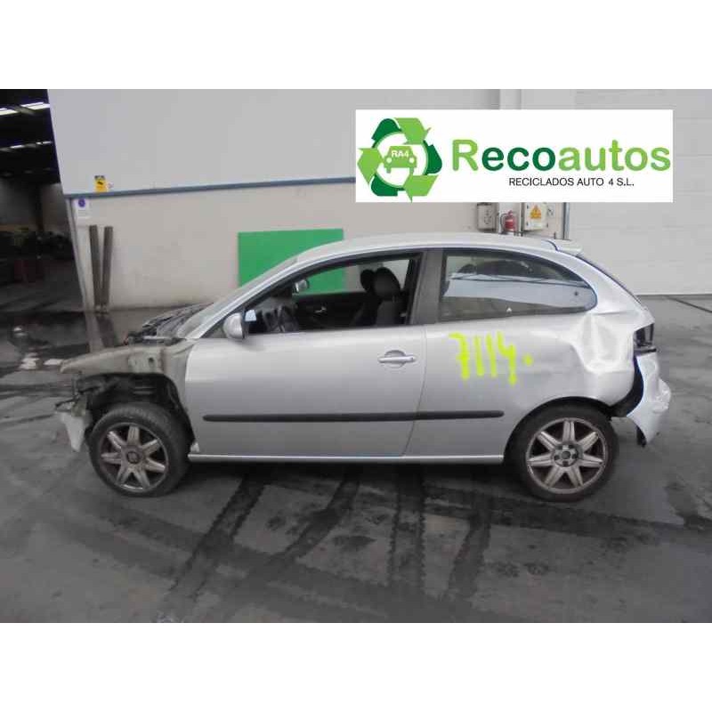 seat ibiza (6l1) del año 2002