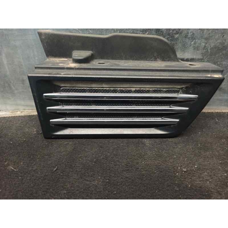 Recambio de molduras delanteras para dodge nitro 2.8 crd referencia OEM IAM 55157164AC REJILLA VENTILACION DERECHA