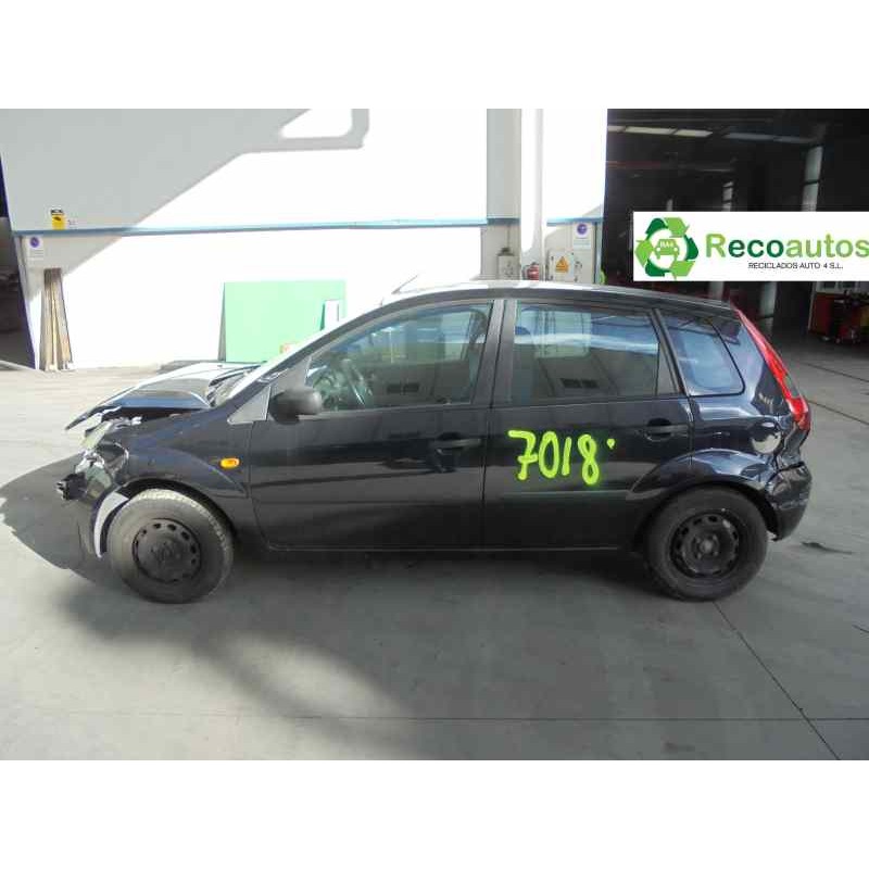 ford fiesta (cbk) del año 2004