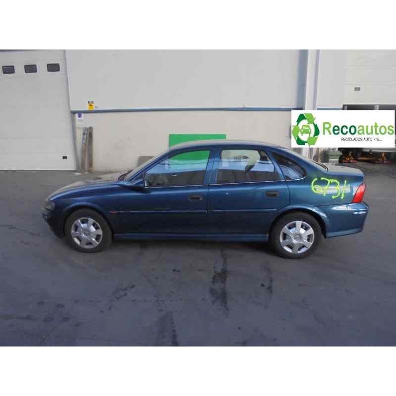 opel vectra b berlina del año 2002