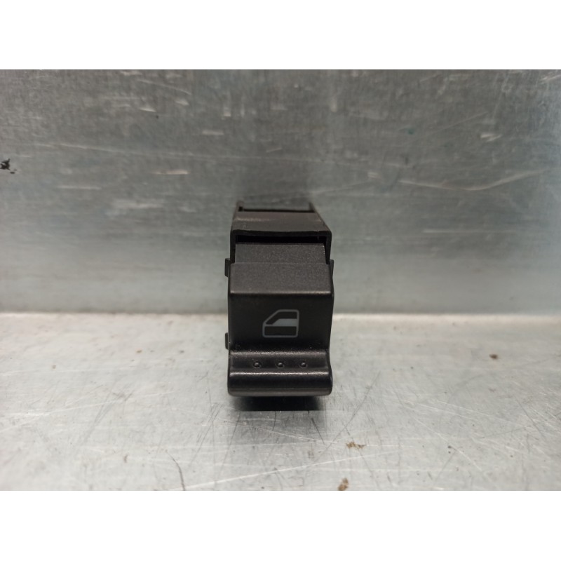 Recambio de mando elevalunas delantero izquierdo para volkswagen new beetle (9c1/1c1) 2.0 referencia OEM IAM   