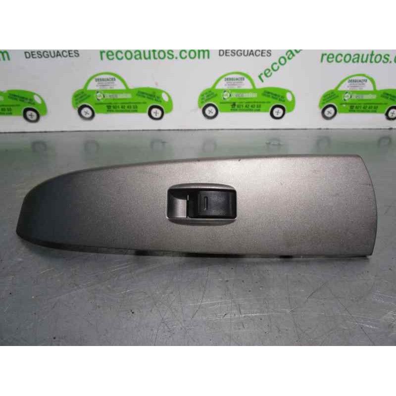 Recambio de mando elevalunas trasero izquierdo para toyota prius (nhw20) 1.5 cat referencia OEM IAM 8481012080  