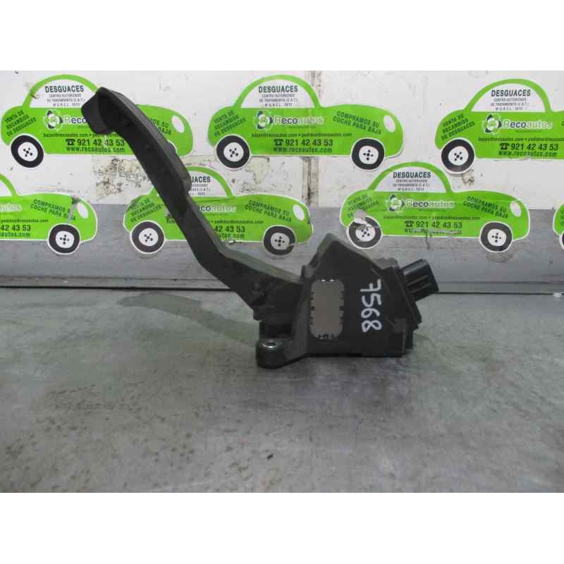 Recambio de potenciometro pedal para toyota yaris 1.4 turbodiesel cat referencia OEM IAM 781100D011  