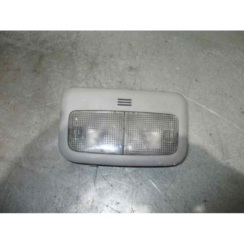 Recambio de luz interior para toyota yaris 1.4 turbodiesel cat referencia OEM IAM   