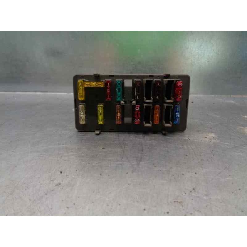 Recambio de caja reles / fusibles para fiat scudo (222) 1.9 diesel referencia OEM IAM 518704002  